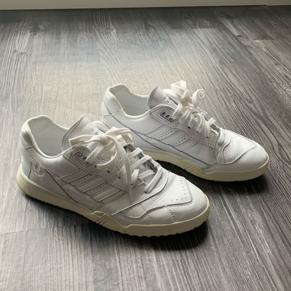 adidas ar trainer cloud white